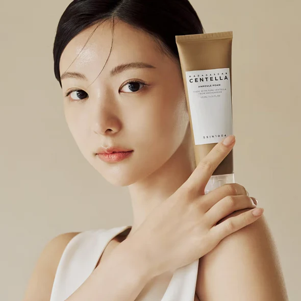 SKIN1004 Madagascar Centella Ampoule Foam Cleanser 125ml - Image 3
